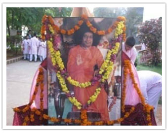 85TH BIRTHYDAY OF BHAGAVAAN SREE SATYA SAI BAABA