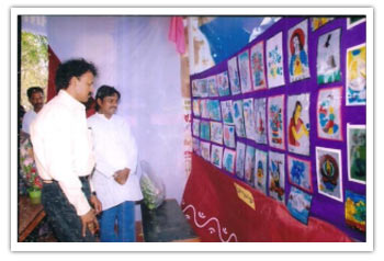 THE ART & CRAFT EXHIBITION � 2012